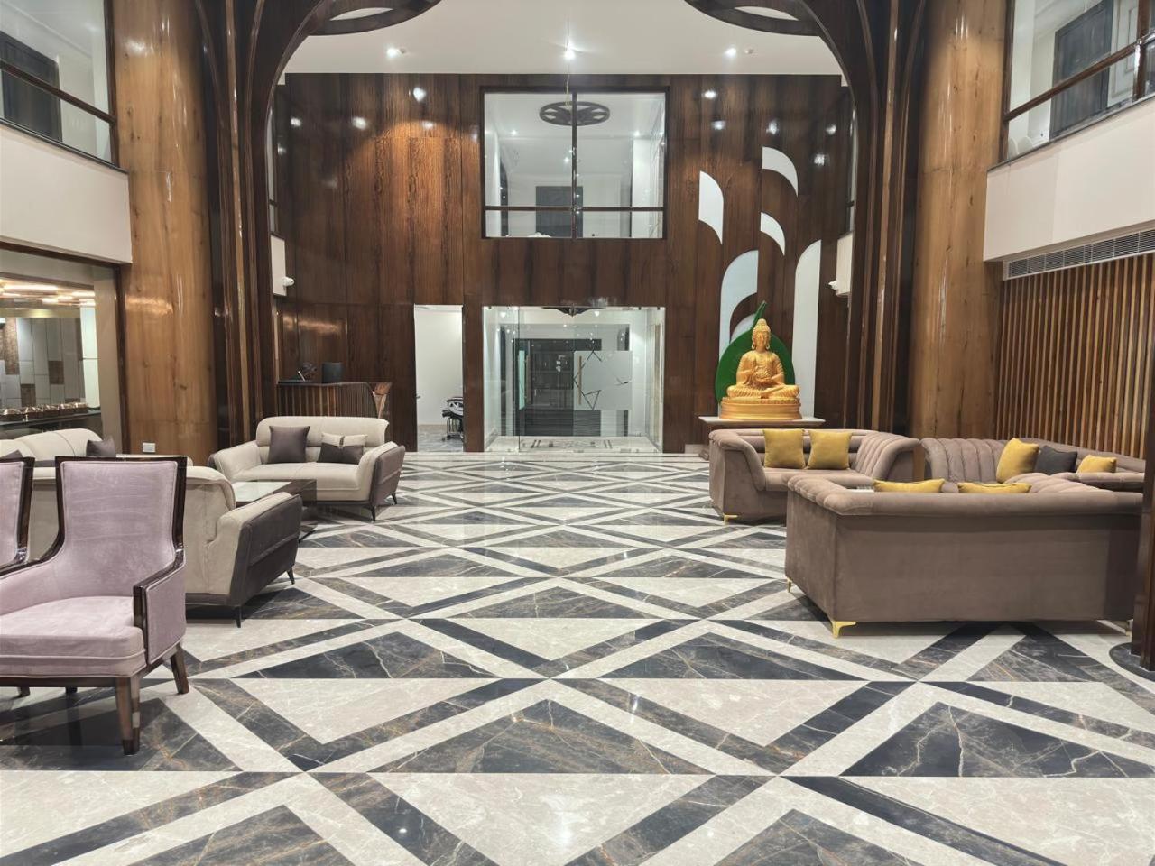 Nirvana Grand Hotel & Resort 가야 외부 사진